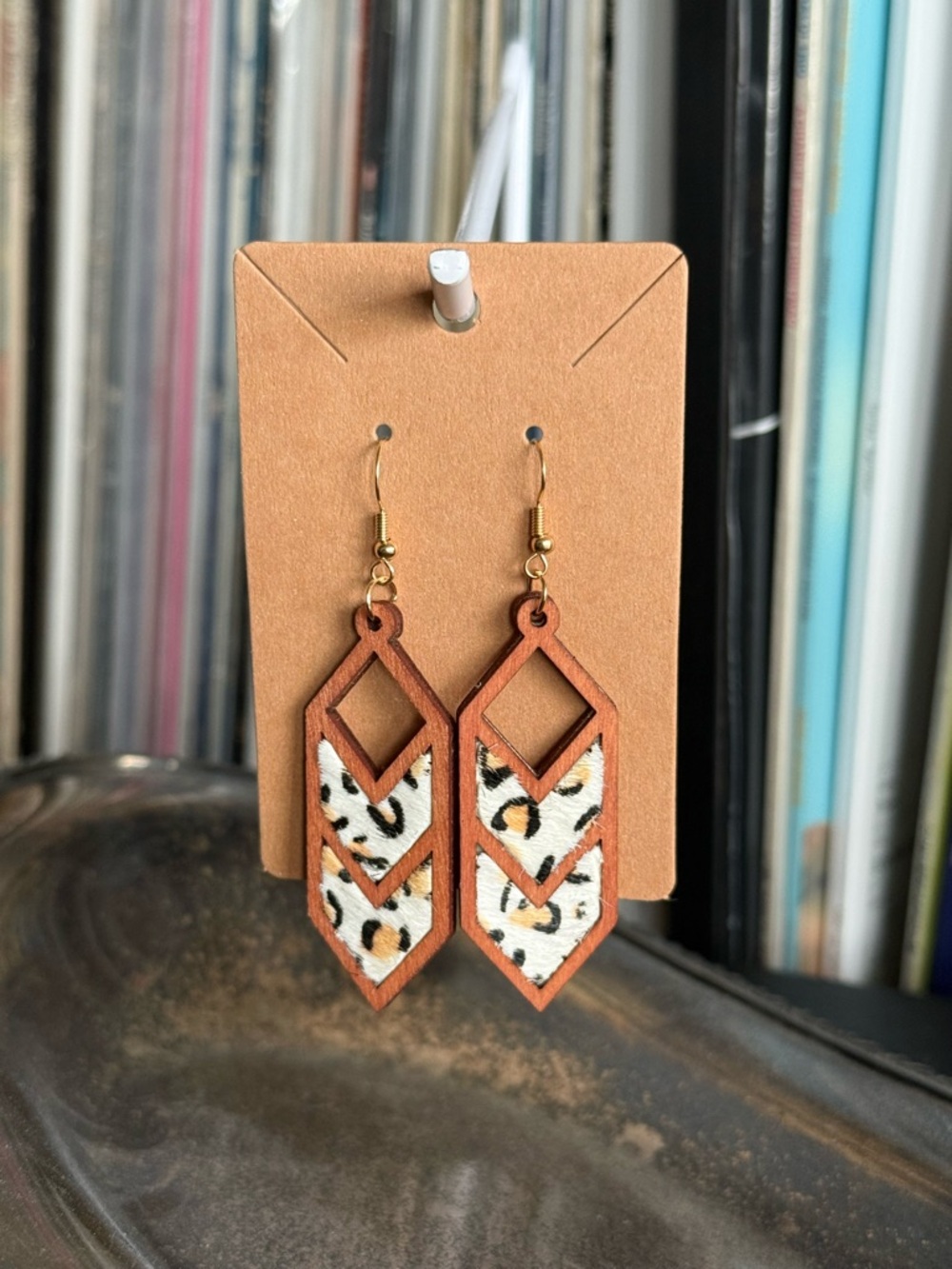 Rock & Vibe Chevron Wood Animal Print Earrings Boho Hippie Western Brown - Picture 1 of 4